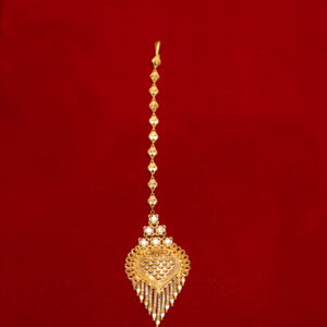 Ornate Maang Tikka with Stones and Gold Finish